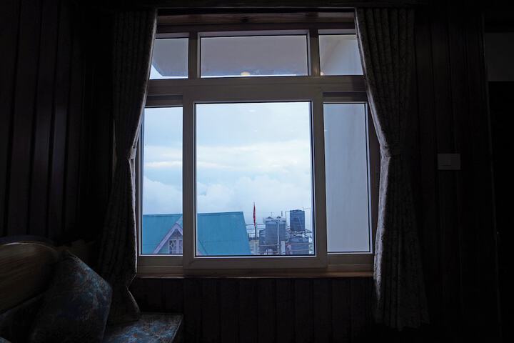 Room 18 of 36