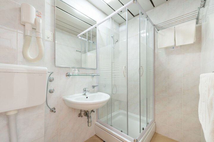 Room 20 of 75