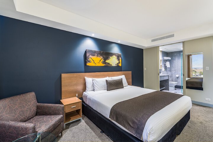 Room 9 of 71