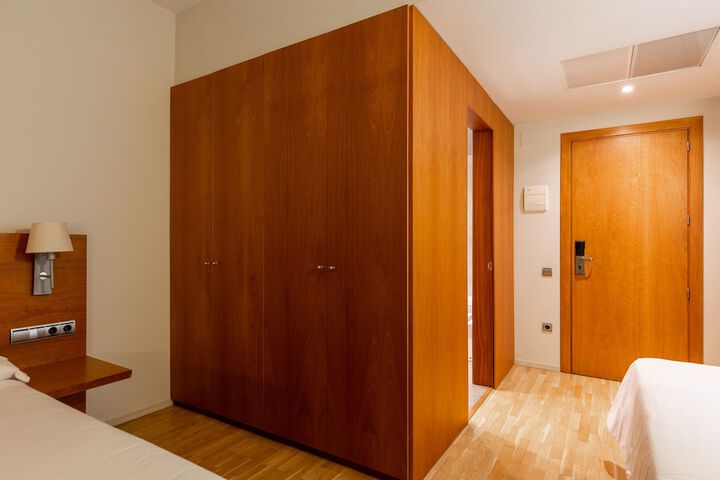Room 23 of 75