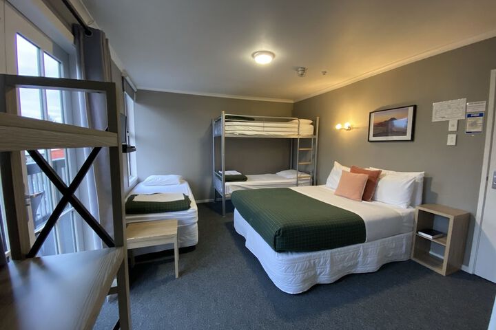 Room 7 of 62