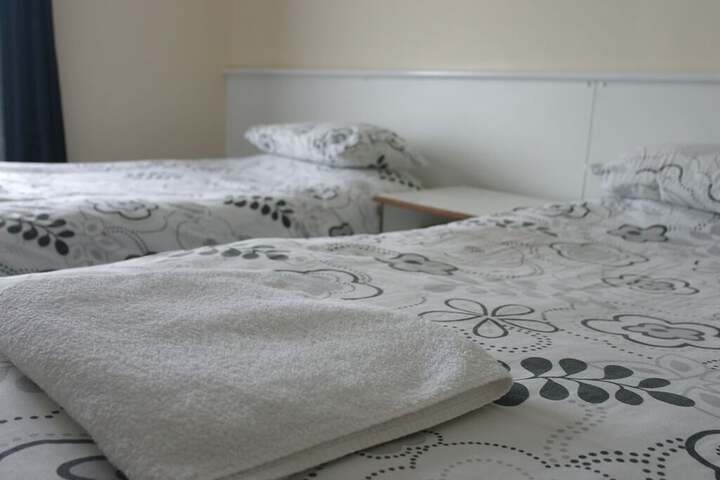 Room 2 of 39