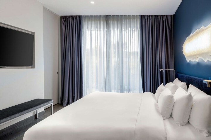 Room 36 of 280