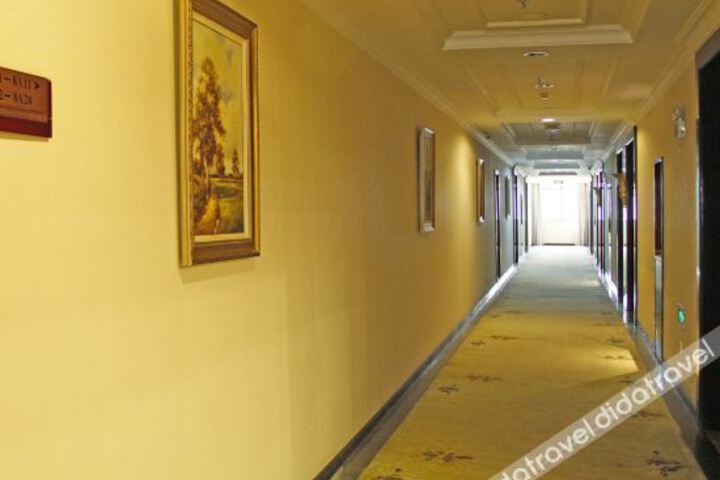 Hotel Interior 10 of 18