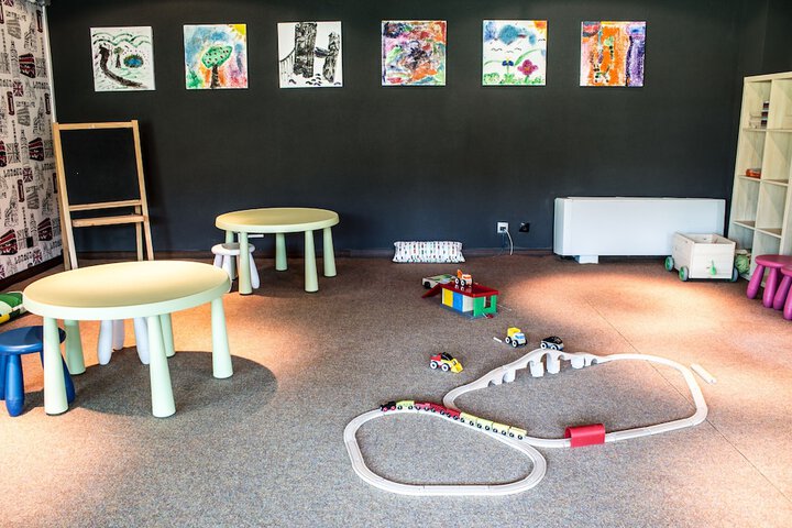 Childrens Activities 107 of 144