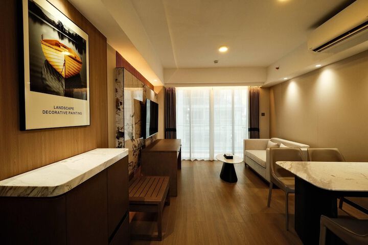 Room 8 of 60