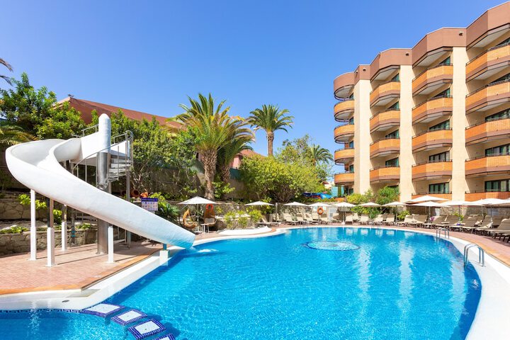Pools & Facilities