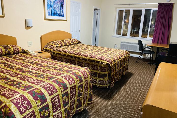 Room 6 of 27