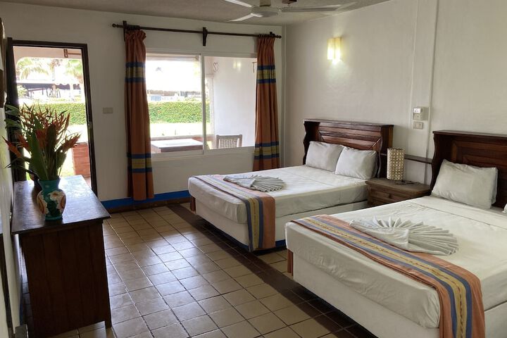 Room 3 of 52