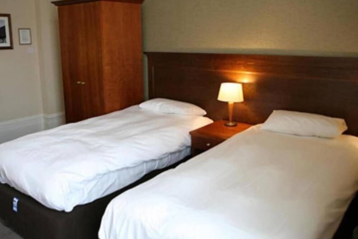 Room 10 of 56