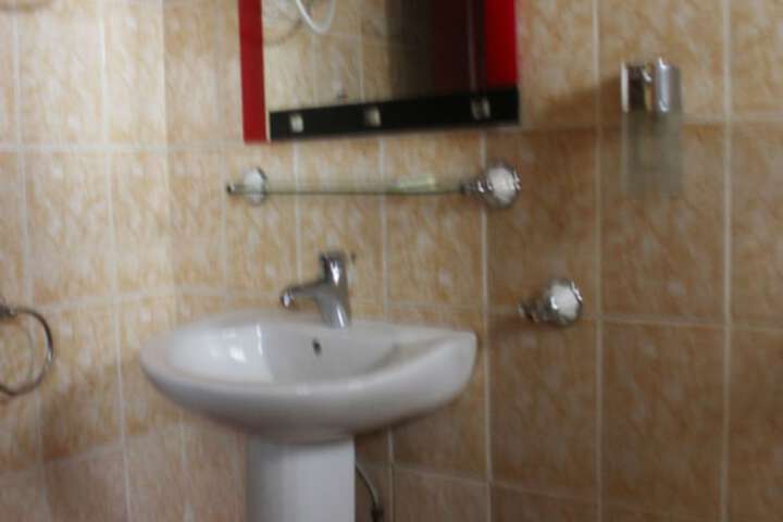 Room 17 of 24