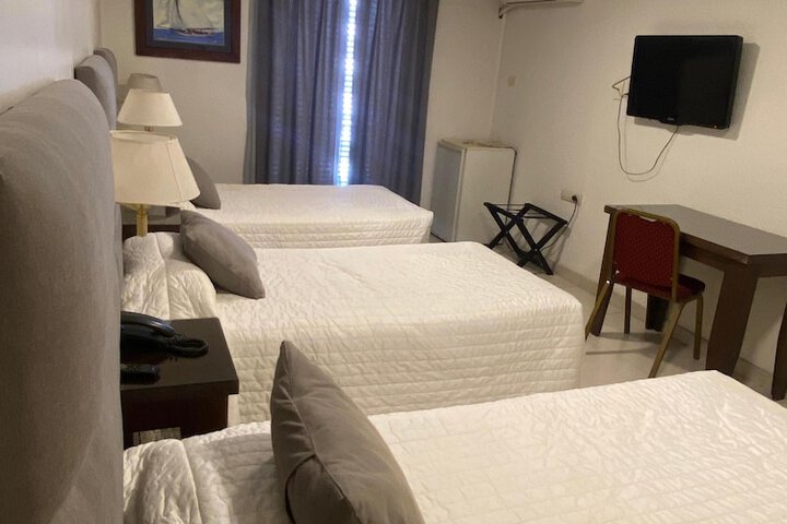 Room 29 of 65