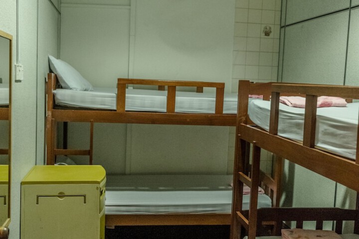 Room 26 of 132
