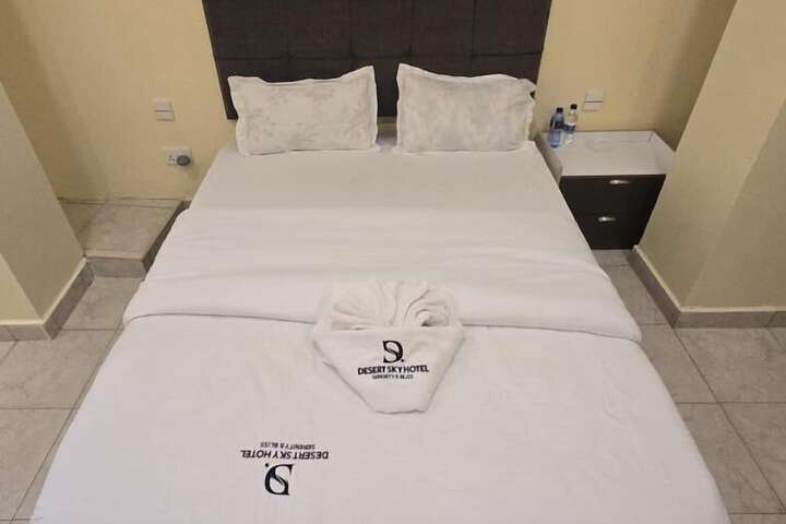 Room 16 of 45
