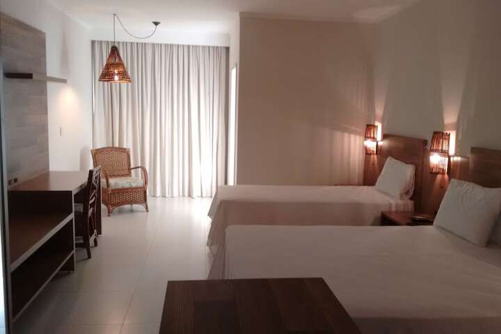 Room 8 of 76