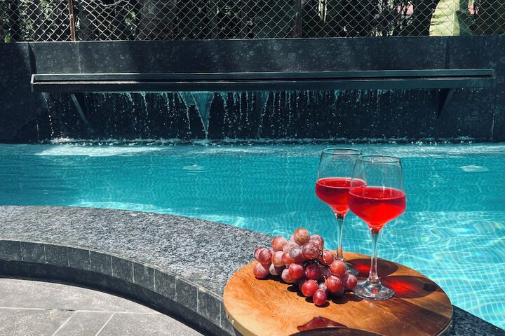 Pool 23 of 32