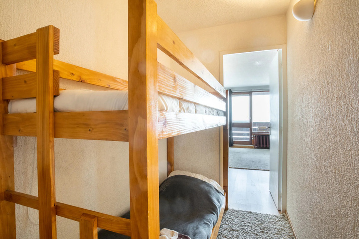Room 4 of 19