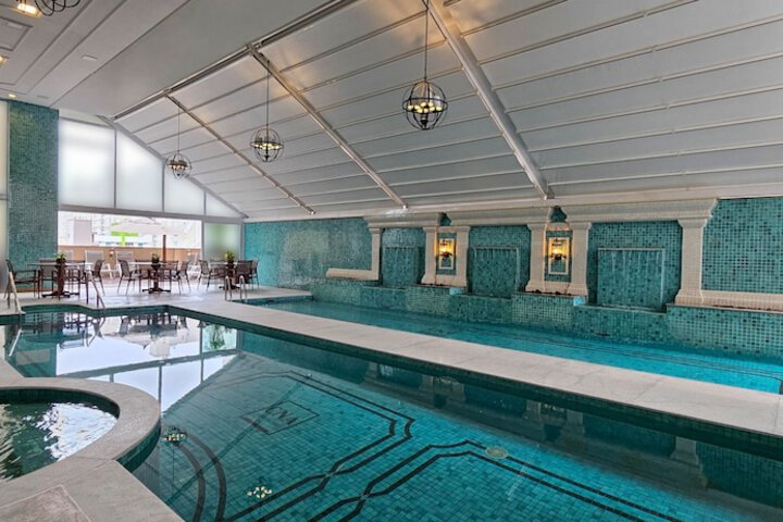 Pool 44 of 73