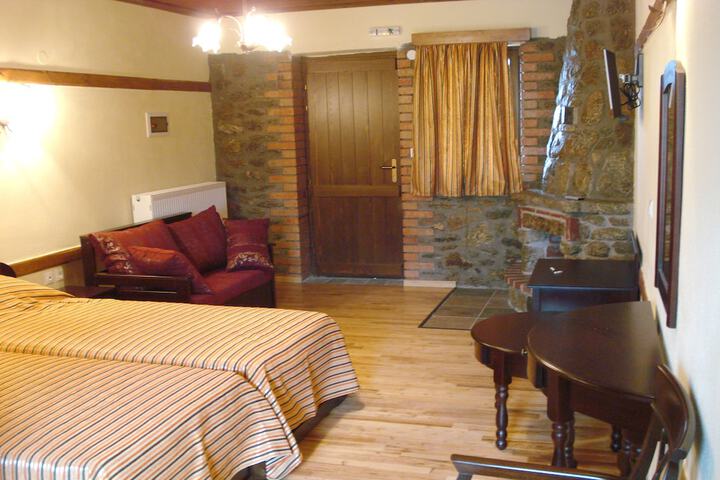 Room 8 of 63