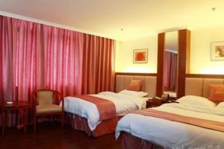 Room 4 of 26