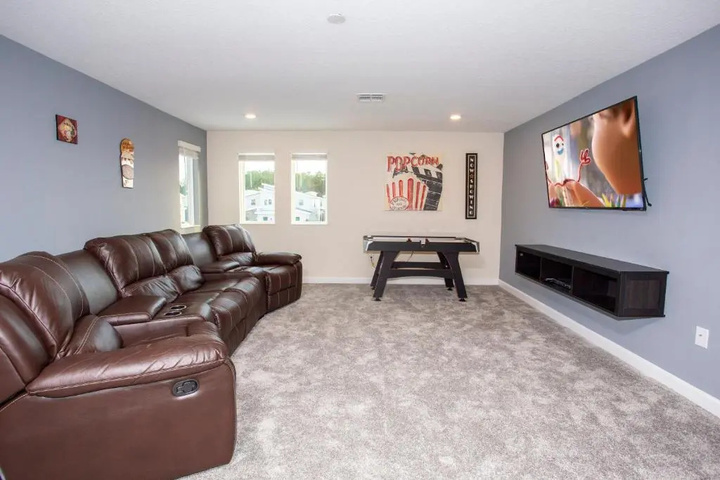 Room 14 of 27