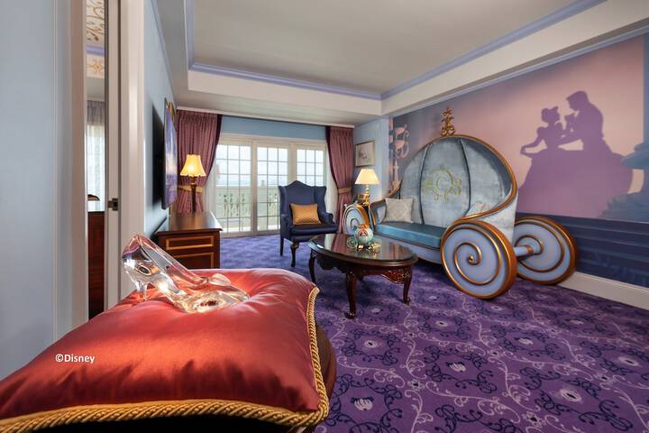 Room 30 of 84