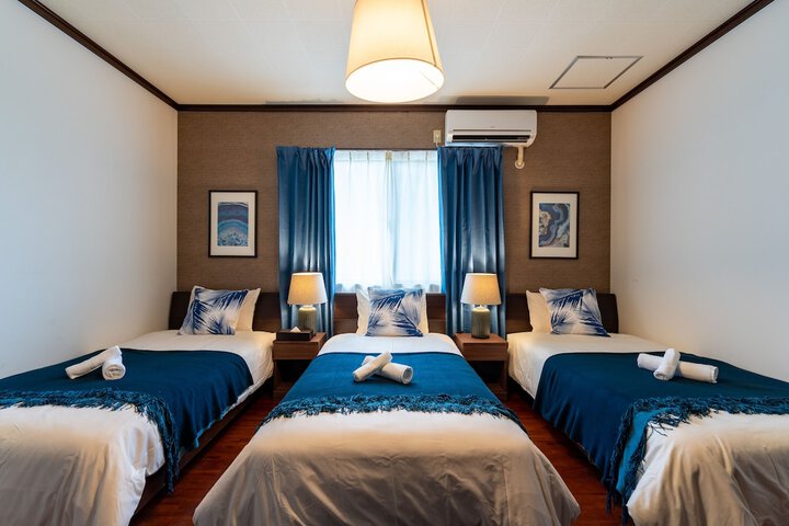 Room 6 of 22