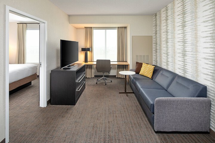 Room 12 of 26
