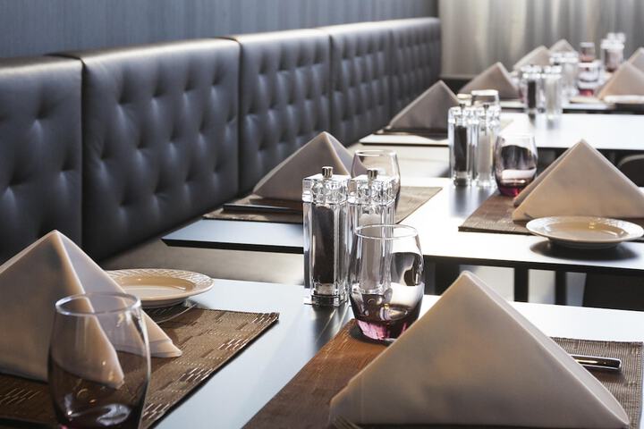 Dining 40 of 66