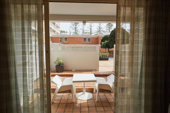 Room 15 of 138