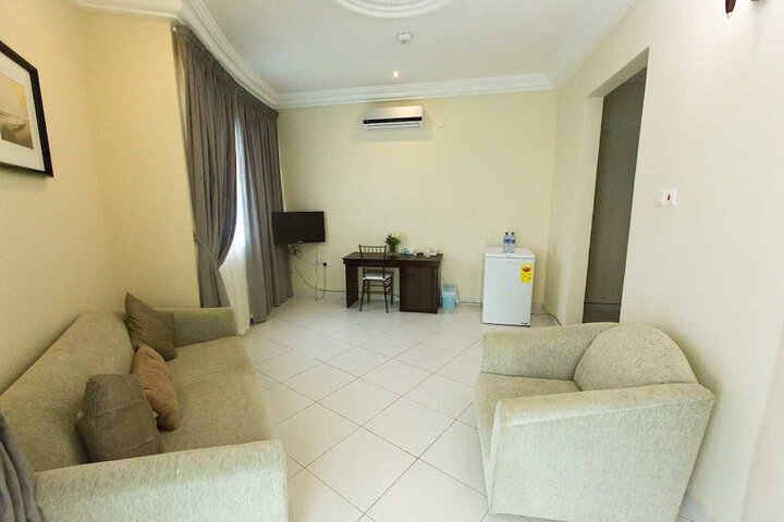 Room 9 of 19