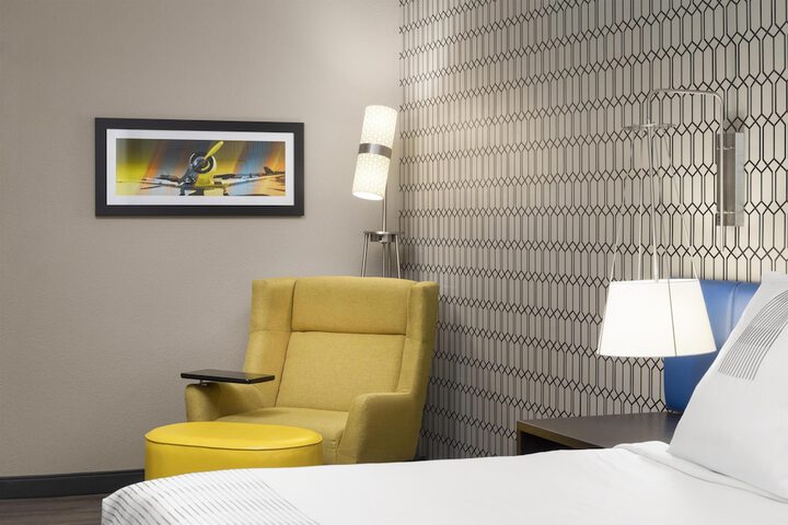 Room 15 of 27