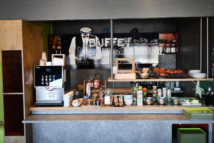 Breakfast/Coffee Service 45 of 60