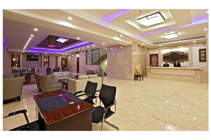 Guest Lobby