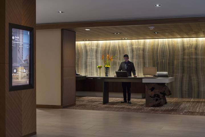 Guest Lobby