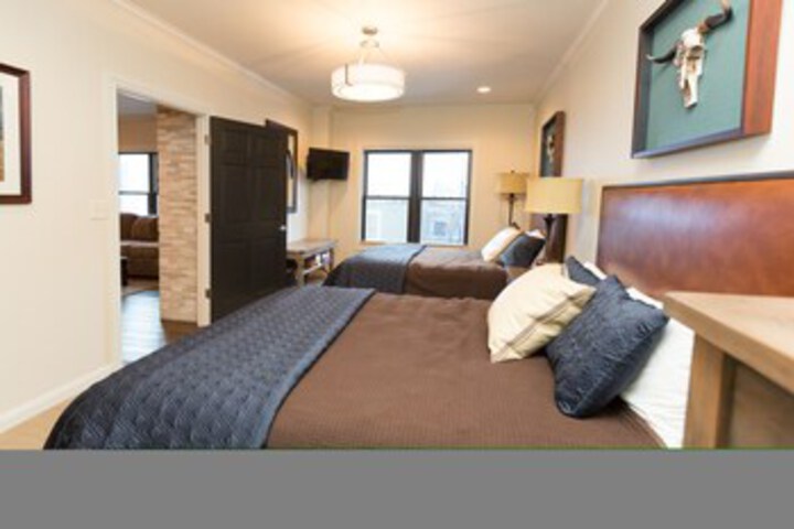 Room 9 of 15