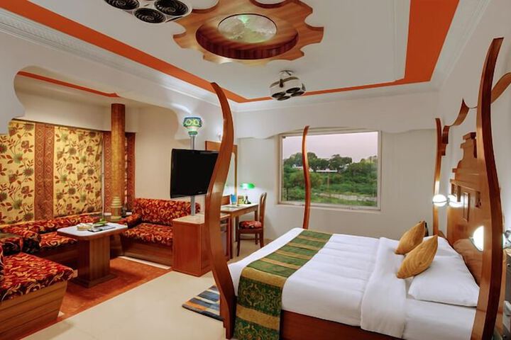 Room 7 of 22