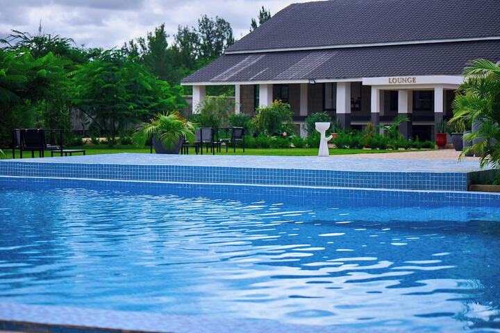 Pool 11 of 35