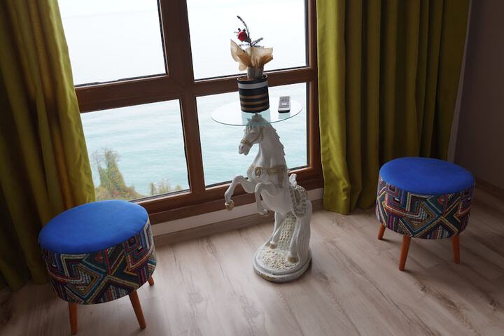 Room 15 of 40