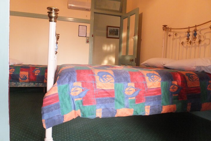 Room 15 of 52
