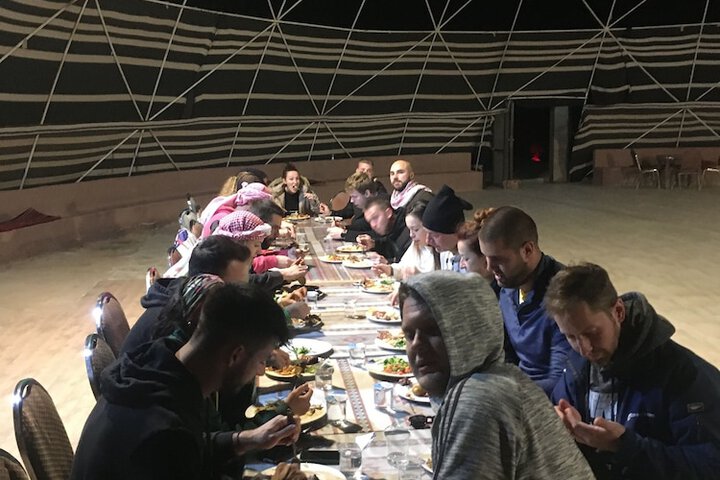 Dining 20 of 45