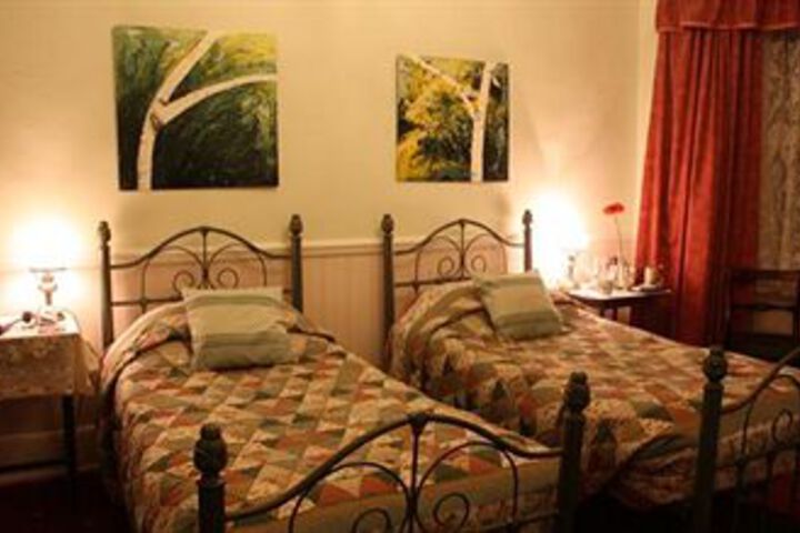 Room 8 of 15