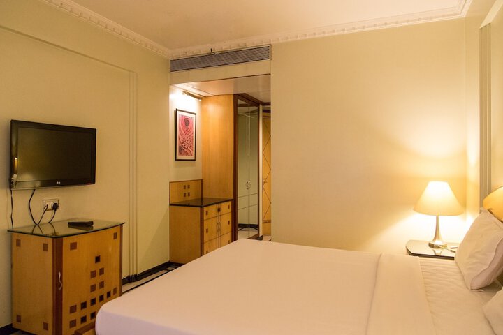 Room 7 of 40