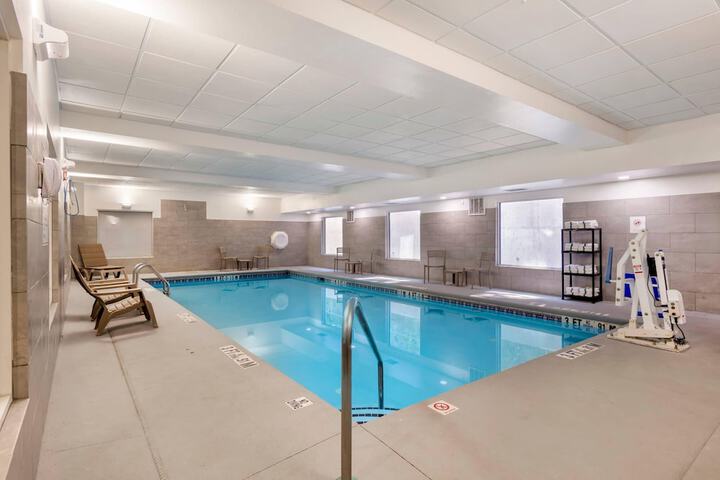 Pools & Facilities