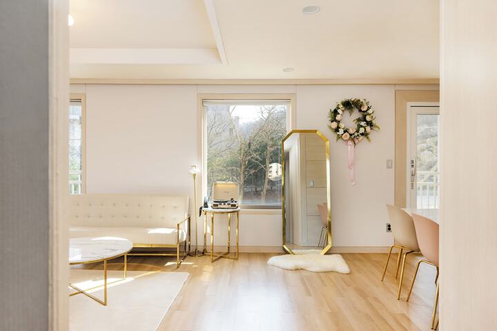 Room 20 of 90