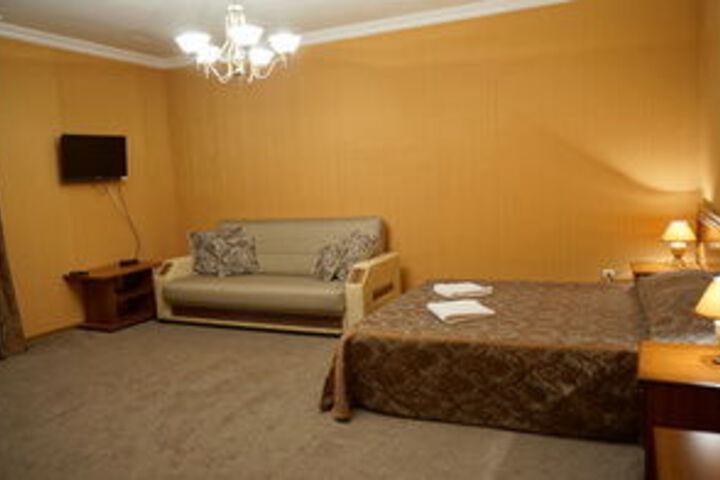 Room 23 of 33