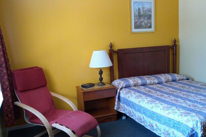 Room 2 of 30