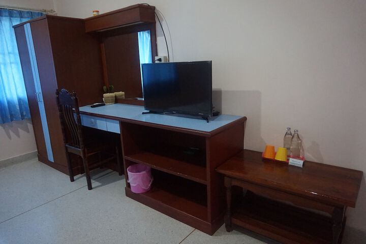 Room 40 of 50