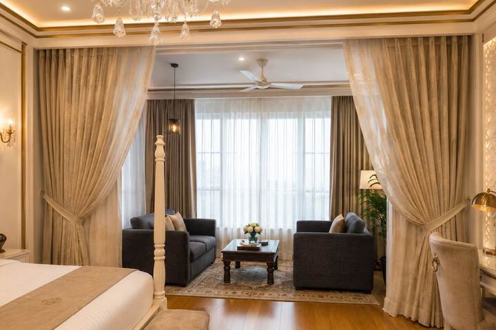 Room 21 of 69
