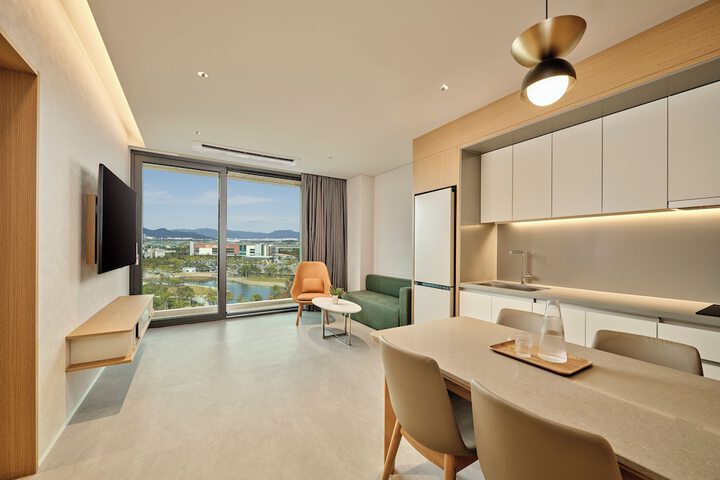 Room 38 of 107